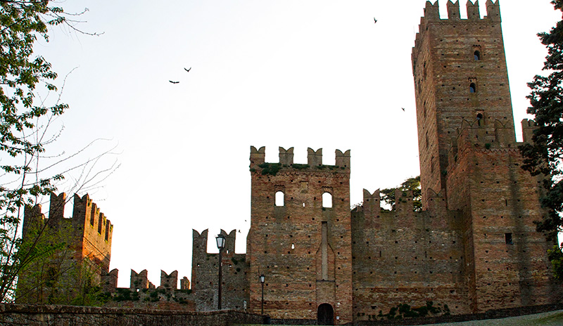 Torri del castello medioevale di Castell'Arquato in provincia di Piacenza